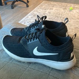 Womens Nike Running Shoes